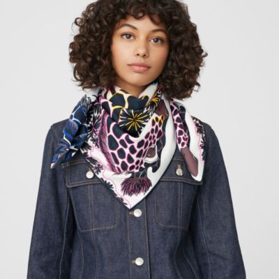 The Three Graces embroidered scarf 90 | Hermès Singapore